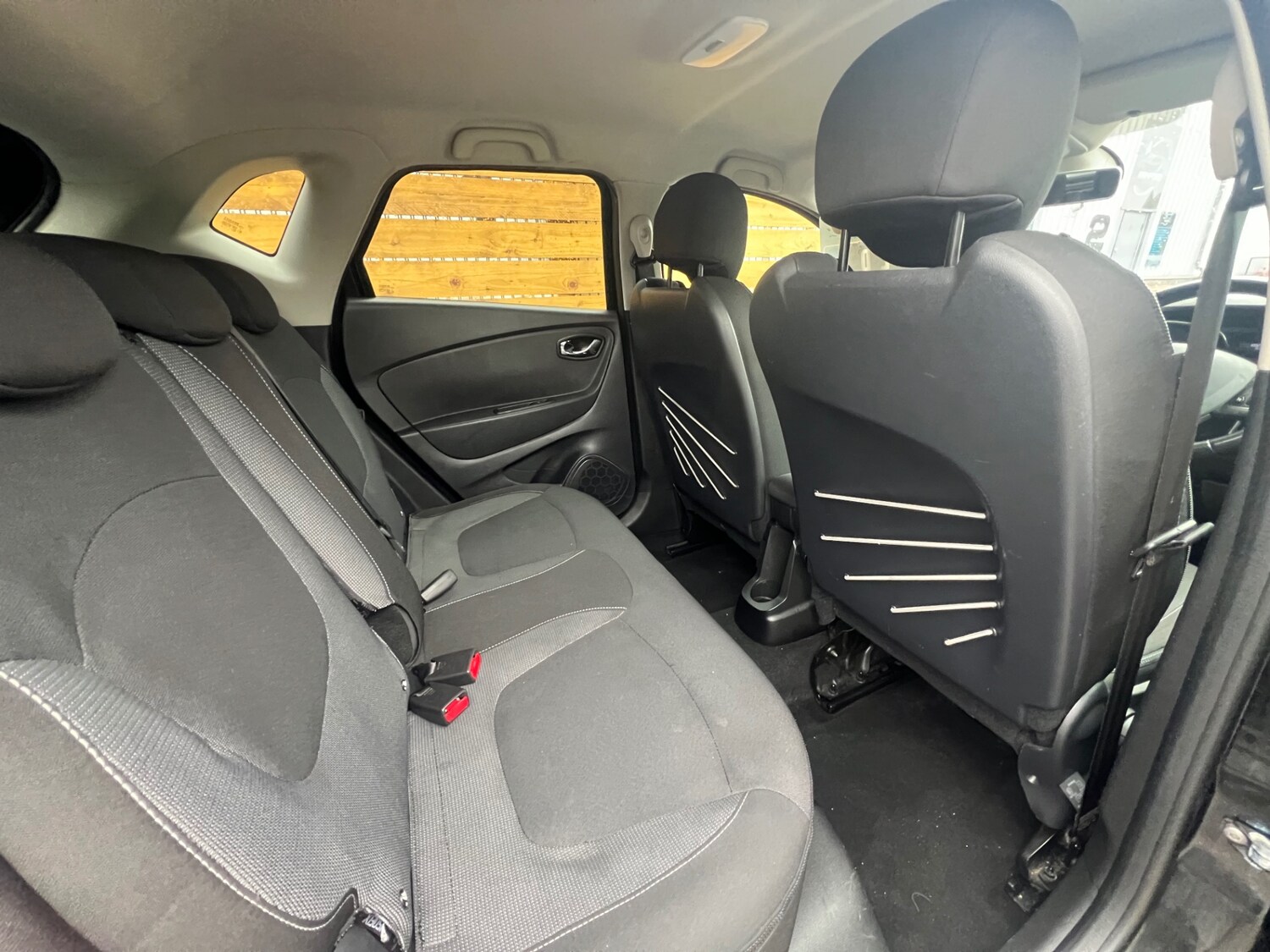 Used Renault Captur 2016 for sale - 77516188: Photo 9