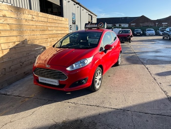 Used Ford Fiesta 2015 for sale - 77778690: Photo
