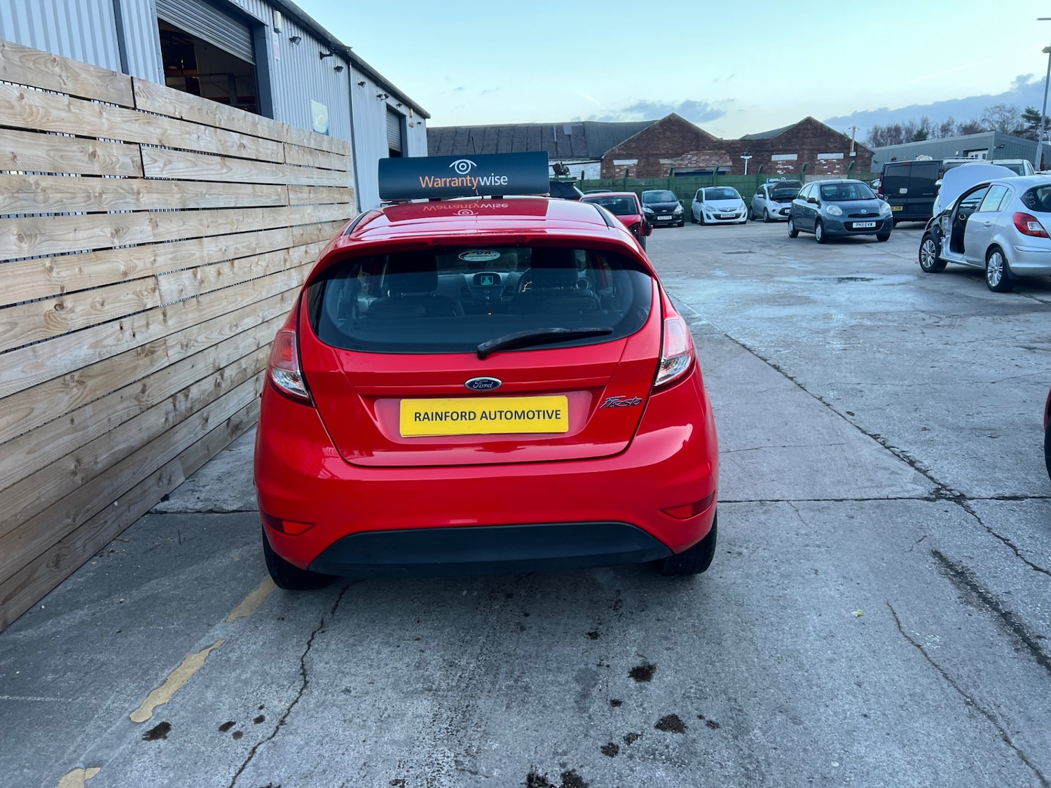 Used Ford Fiesta 2015 for sale - 77778690: Photo 5