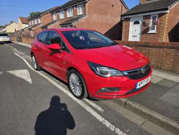2017 - 1.4 i Turbo Elite Nav 5-Door