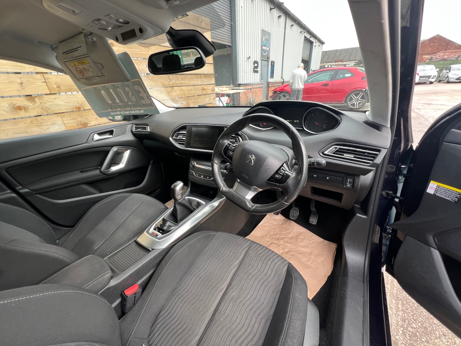 Used Peugeot 308 2014 for sale - 77691058: Photo 10