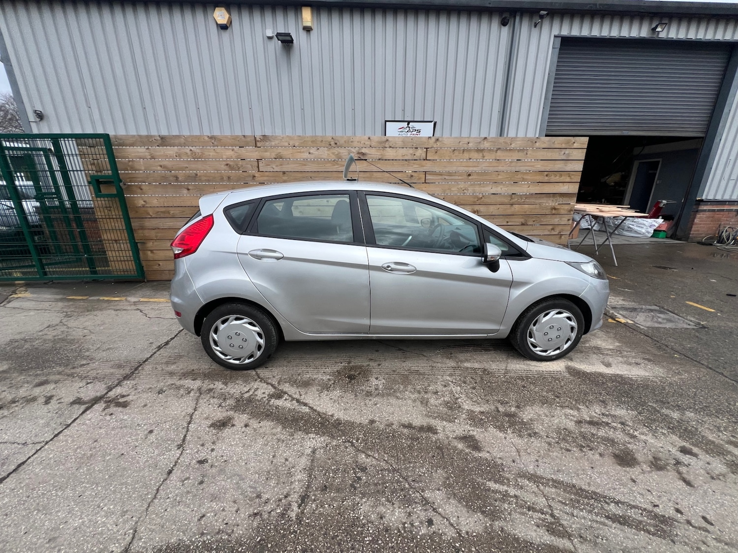 Used Ford Fiesta 2011 for sale - 77691051: Photo 7