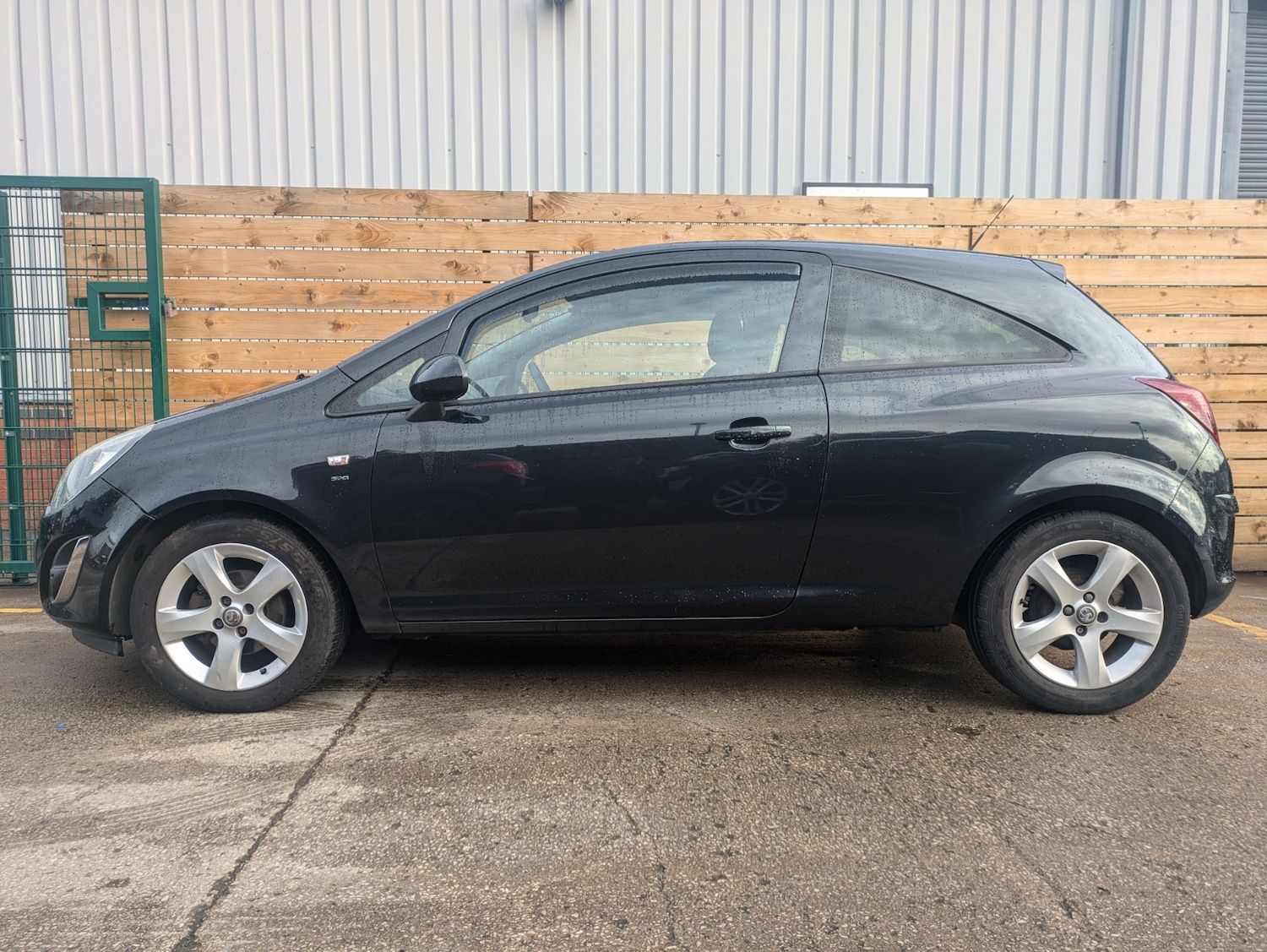 Used Vauxhall Corsa 2012 for sale - 76412443: Photo 5