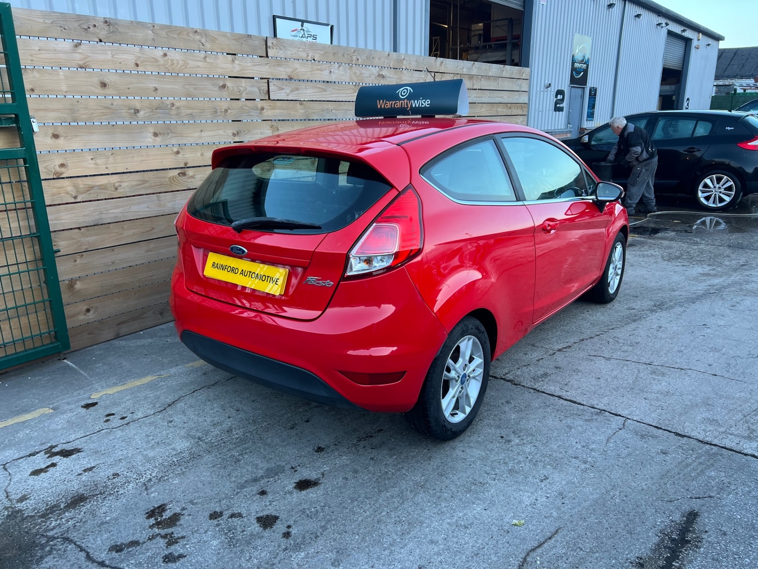 Used Ford Fiesta 2015 for sale - 77128462: Photo 6