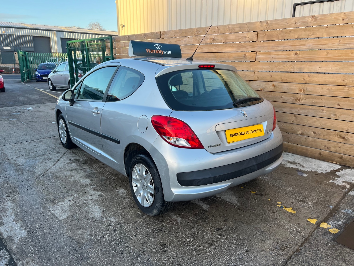 Used Peugeot 207 2009 for sale - 77004627: Photo 4