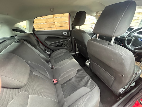 Used Ford Fiesta 2014 for sale - 76097044: Photo 7