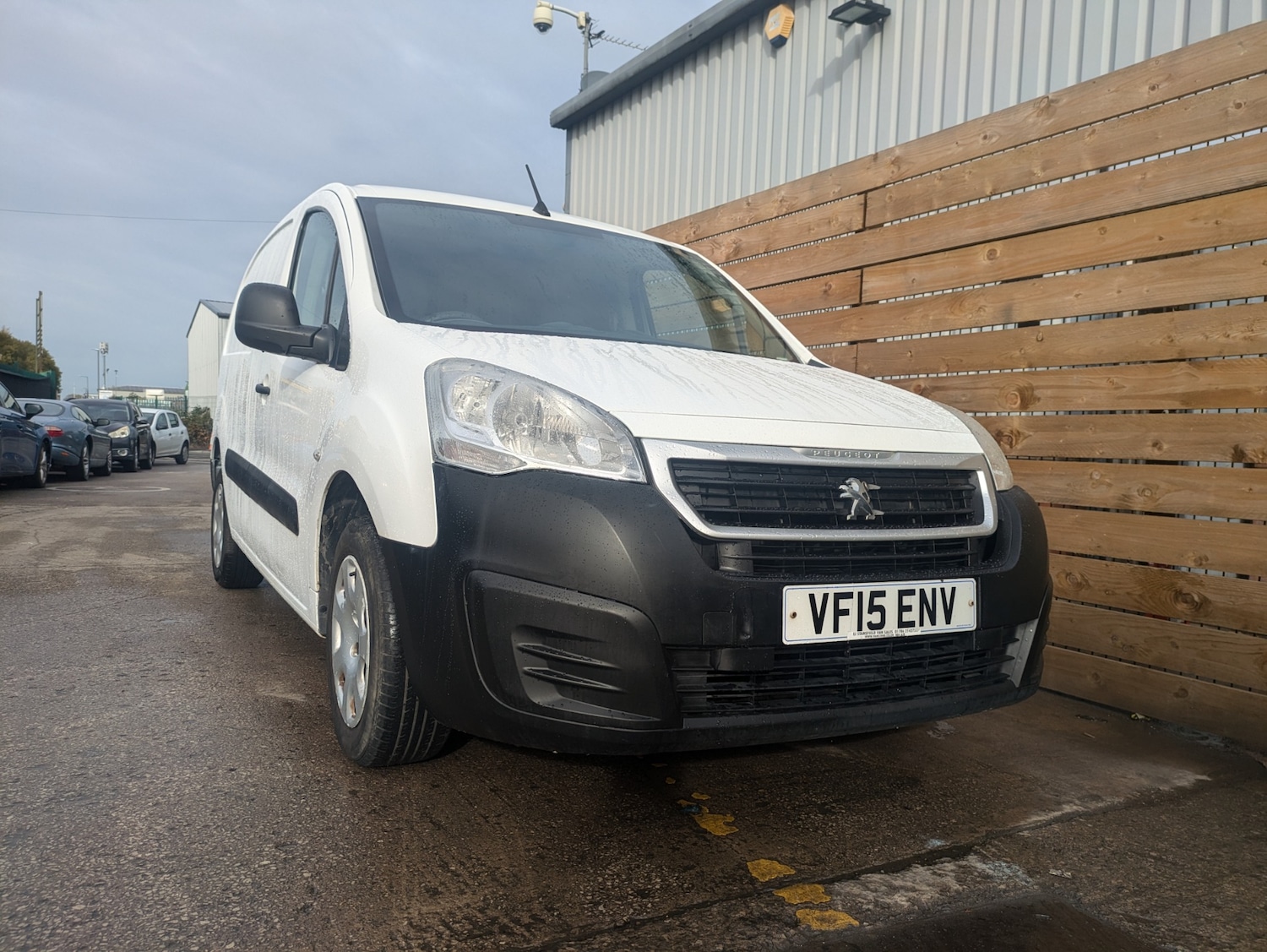 Used Peugeot Partner 2015 for sale - 76412541: Photo 2