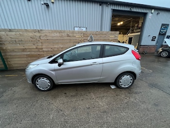 Used Ford Fiesta 2009 for sale - 77138016: Photo