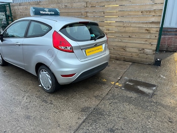 Used Ford Fiesta 2009 for sale - 77138016: Photo