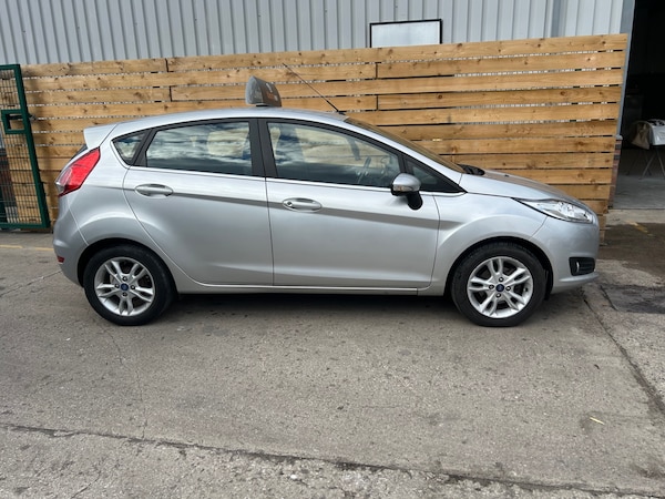 Used Ford Fiesta 2017 for sale - 75641711: Photo 3