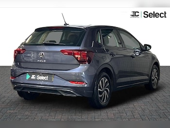 Used Volkswagen Polo 2024 for sale - 76084342: Photo 2