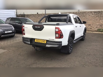Used Toyota Hilux 2022 for sale - 75729140: Photo 4