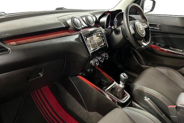 Used Suzuki Swift 2020 for sale - 76072327: Photo 6
