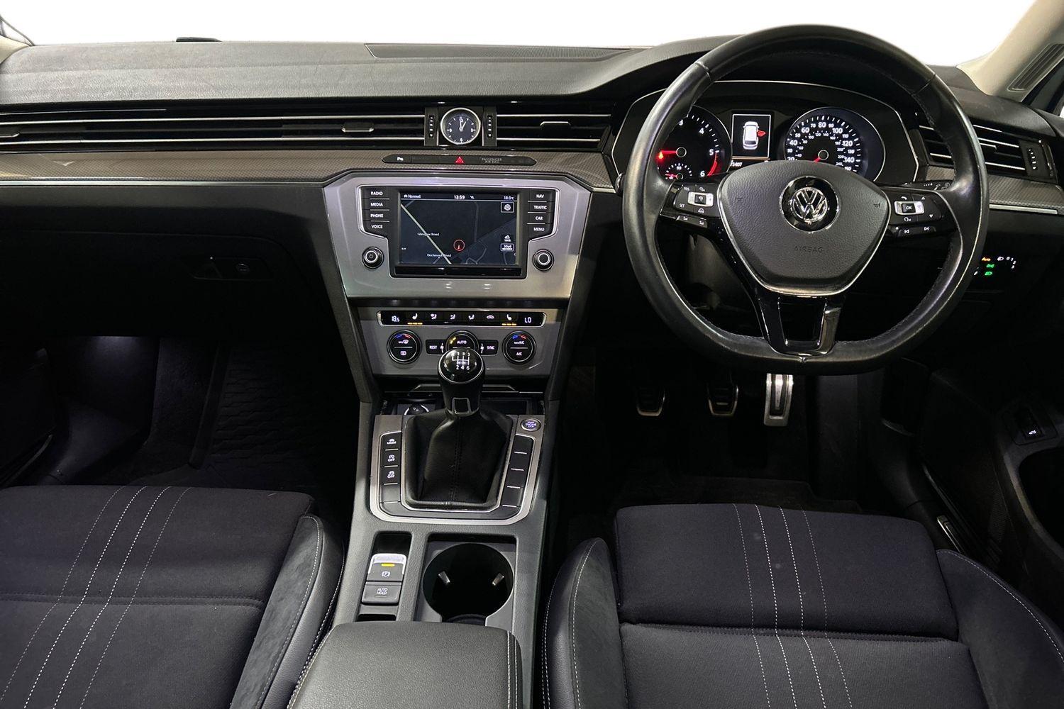 Used Volkswagen Passat 2016 for sale - 76109579: Photo 5