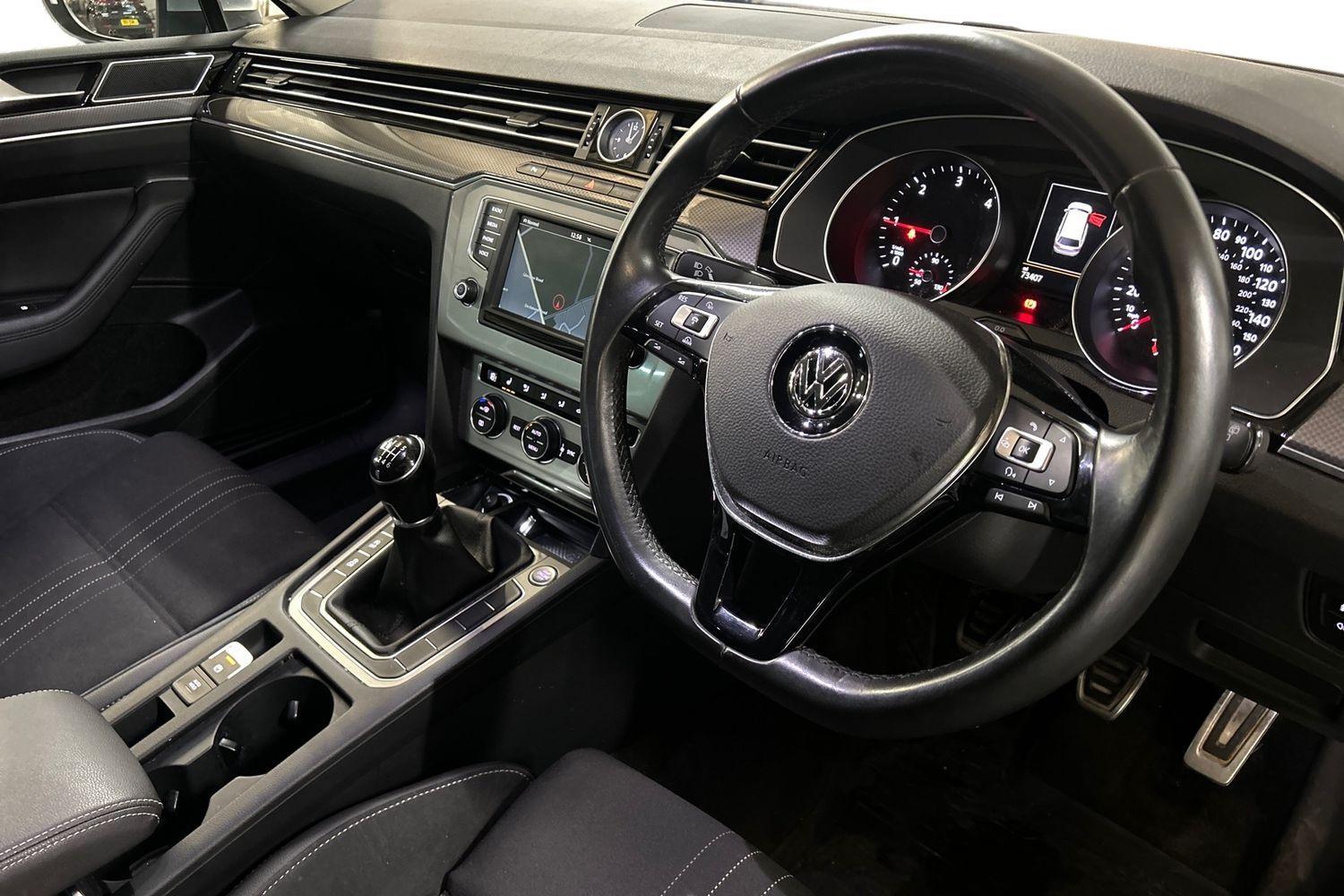 Used Volkswagen Passat 2016 for sale - 76109579: Photo 7