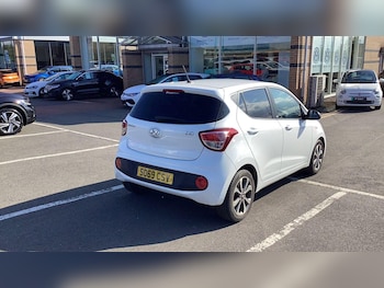 Used Hyundai i10 2020 for sale - 76152162: Photo 4