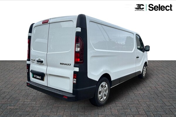 Used Renault Trafic 2022 for sale - 76151120: Photo 2