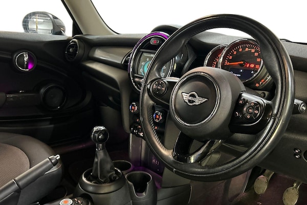 Used MINI Hatch 2018 for sale - 76073062: Photo 7