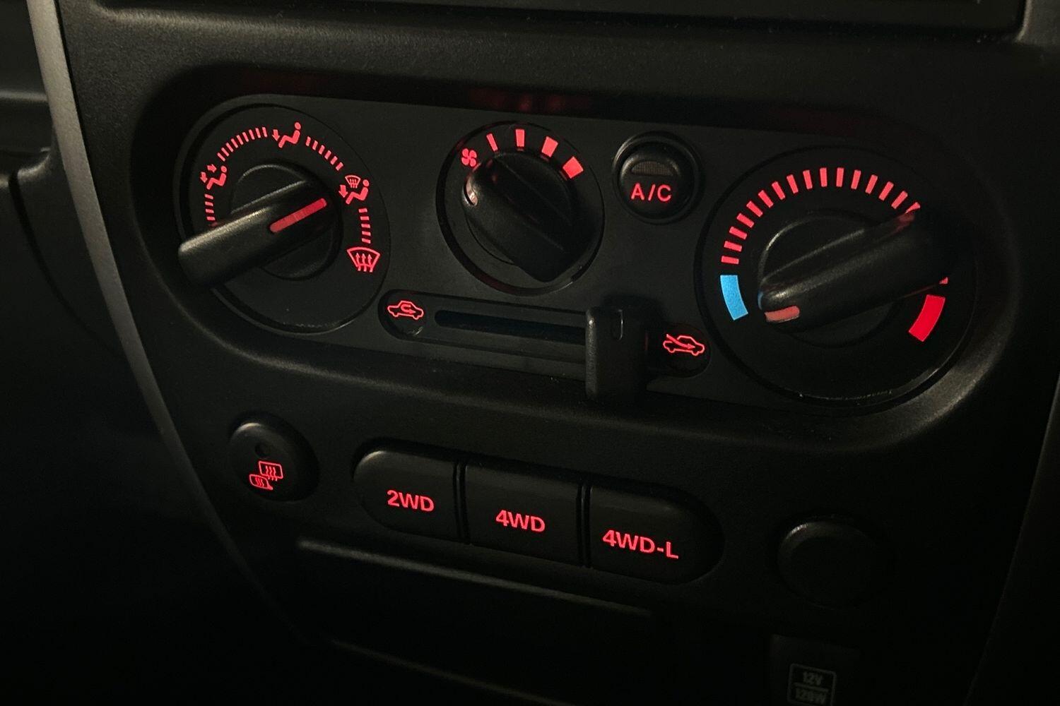 Used Suzuki Jimny 2016 for sale - 76072308: Photo 18