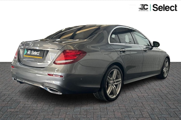 Used Mercedes-Benz E-Class 2017 for sale - 74848939: Photo 2