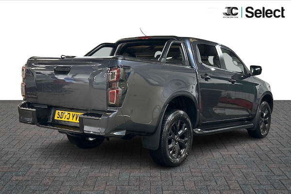 Used Isuzu D-Max 2023 for sale - 74851885: Photo 2
