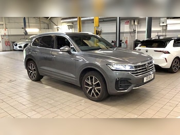Used Volkswagen Touareg 2023 for sale - 75609595: Photo