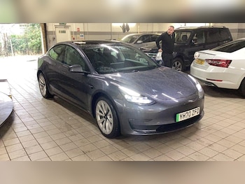 Tesla - Model 3