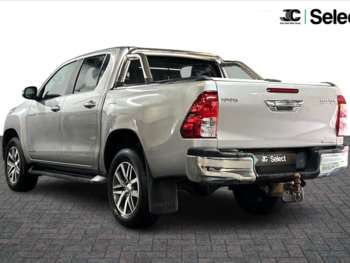 Used Toyota Hilux 2018 for sale - 74850551: Photo
