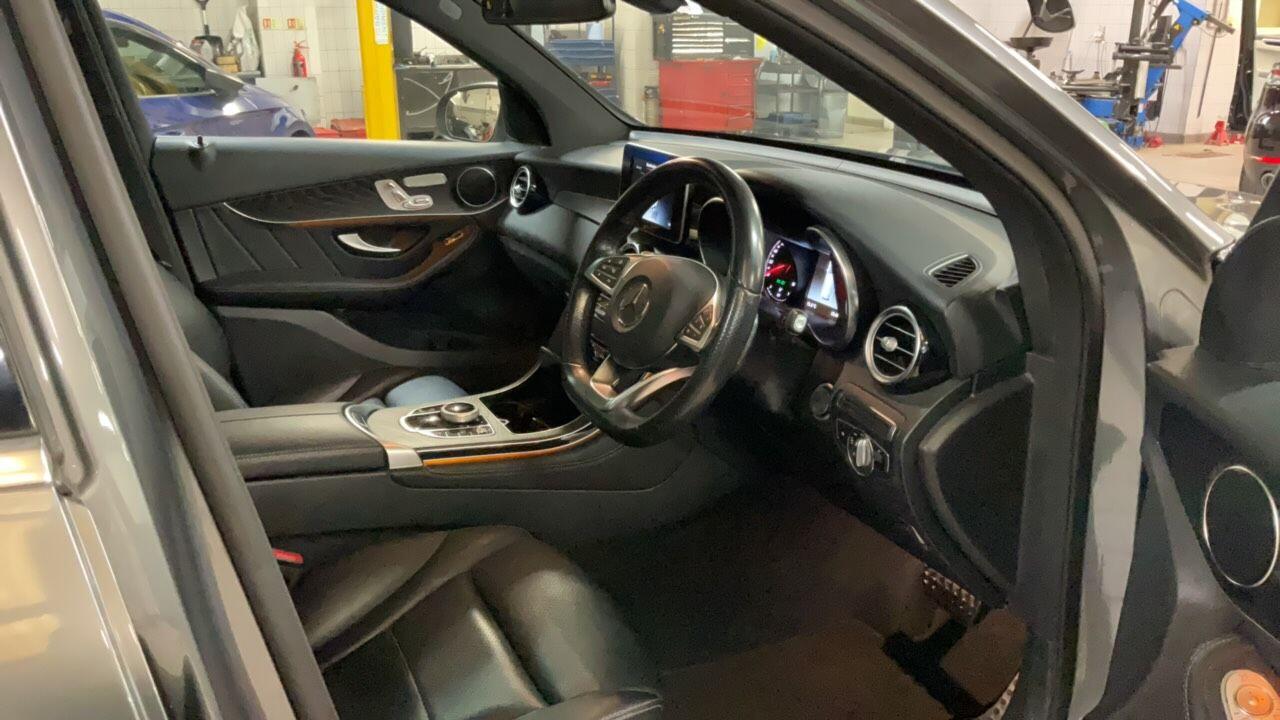 Used Mercedes-Benz GLC 2018 for sale - 76084689: Photo 7