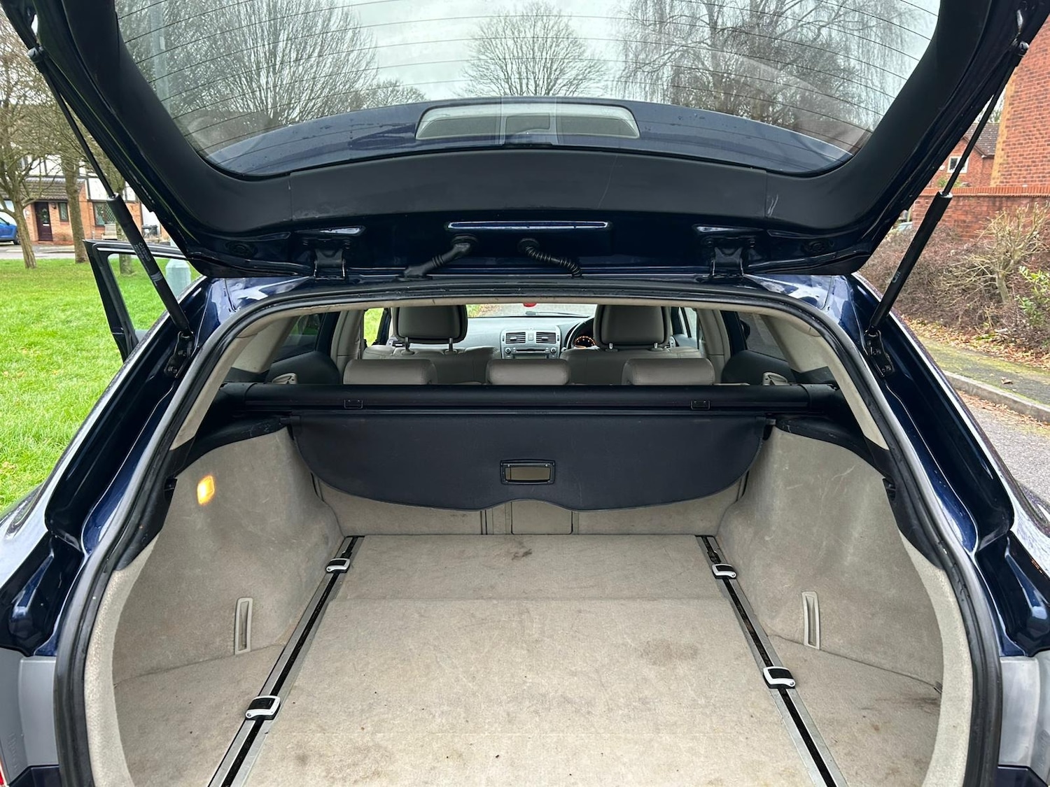 Used Toyota Avensis 2009 for sale - 77056629: Photo 17