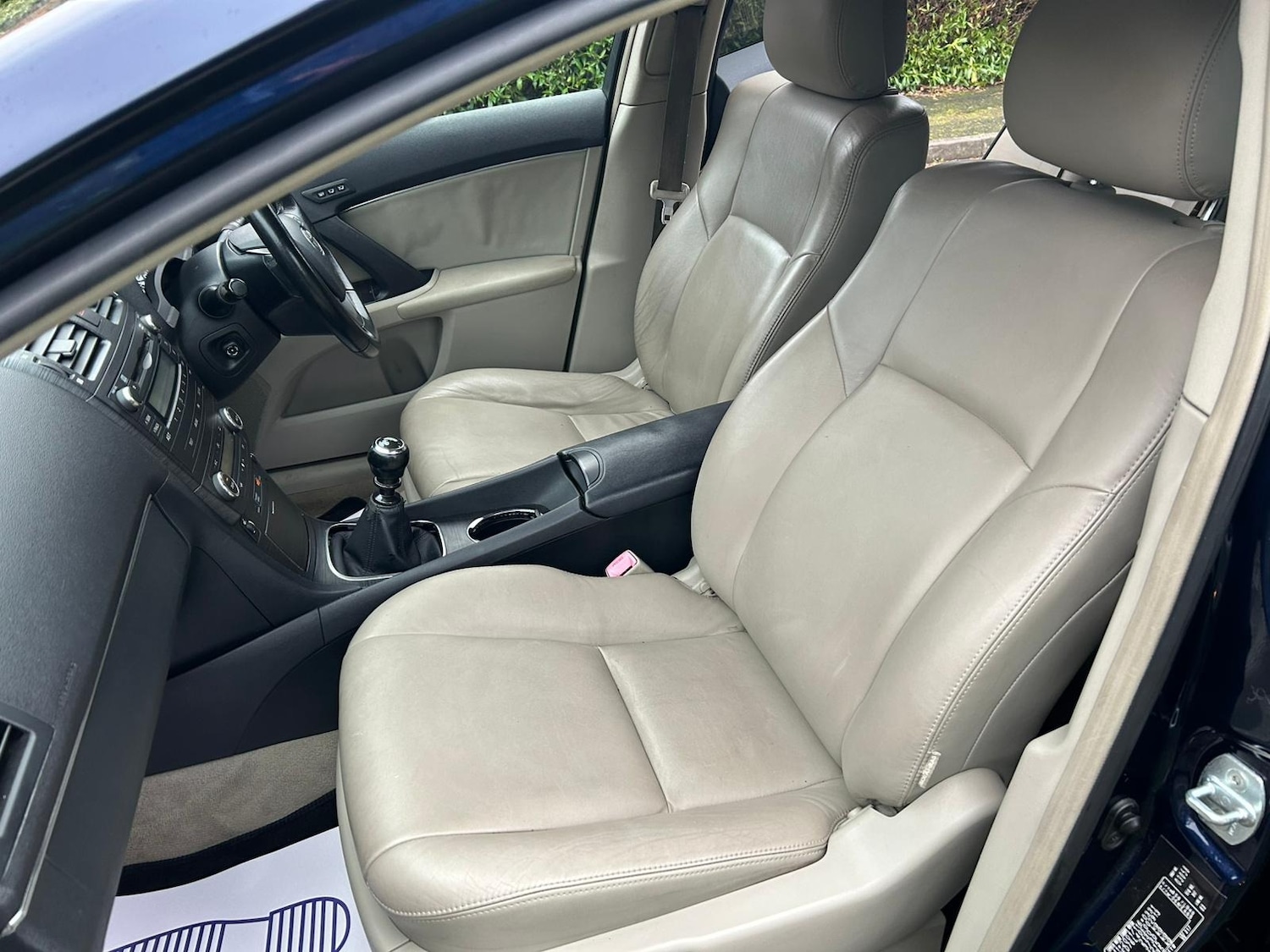 Used Toyota Avensis 2009 for sale - 77056629: Photo 2