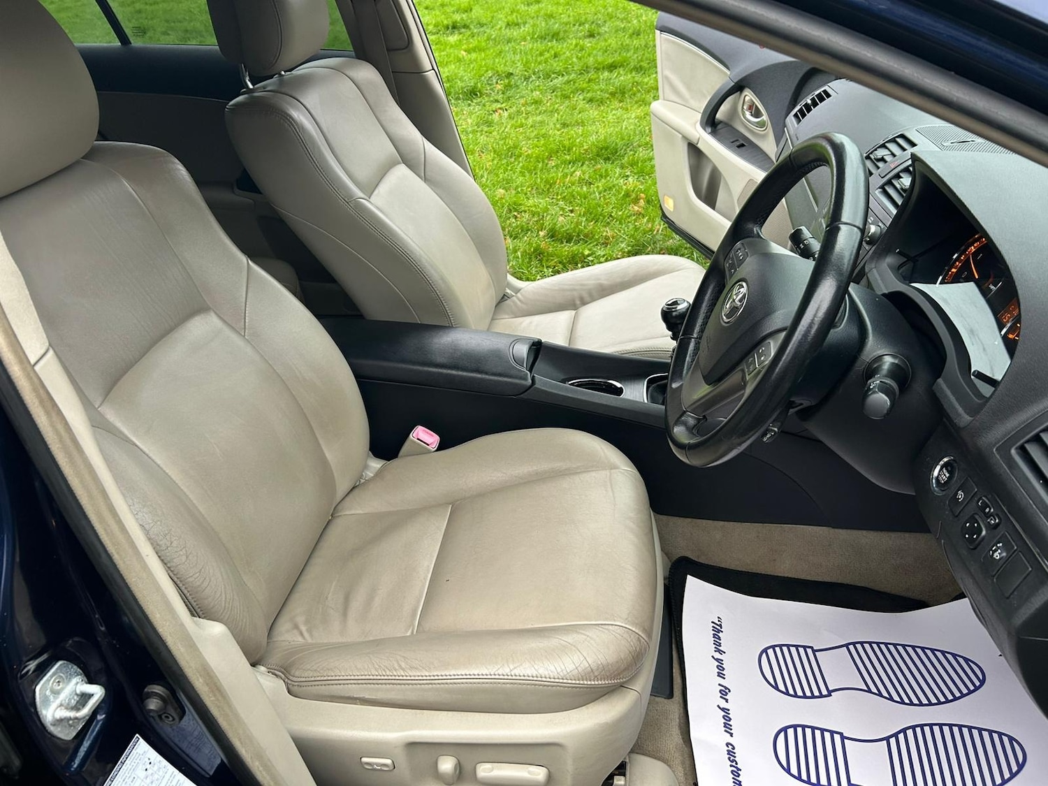 Used Toyota Avensis 2009 for sale - 77056629: Photo 3