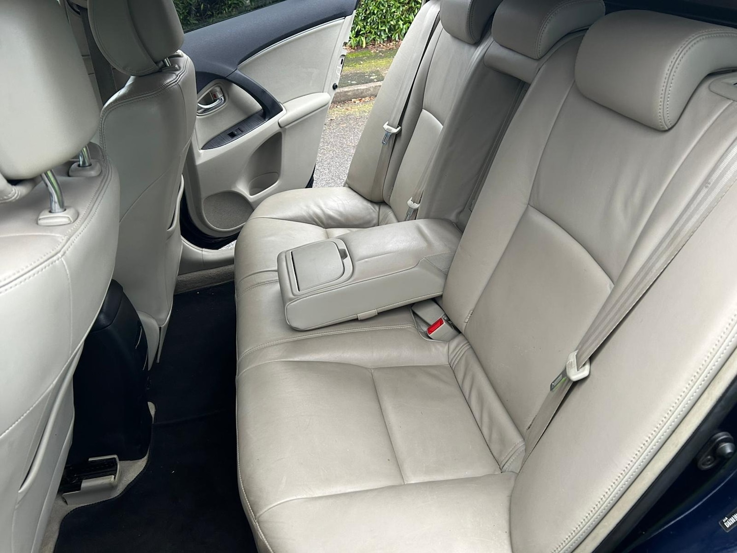 Used Toyota Avensis 2009 for sale - 77056629: Photo 8