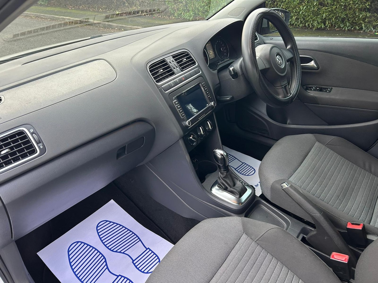 Used Volkswagen Polo 2010 for sale - 77198580: Photo 14