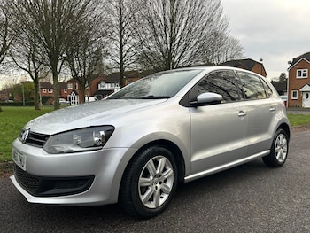 Used Volkswagen Polo 2010 for sale - 77198580: Photo