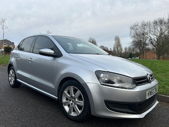 Used Volkswagen Polo 2010 for sale - 77198580: Photo