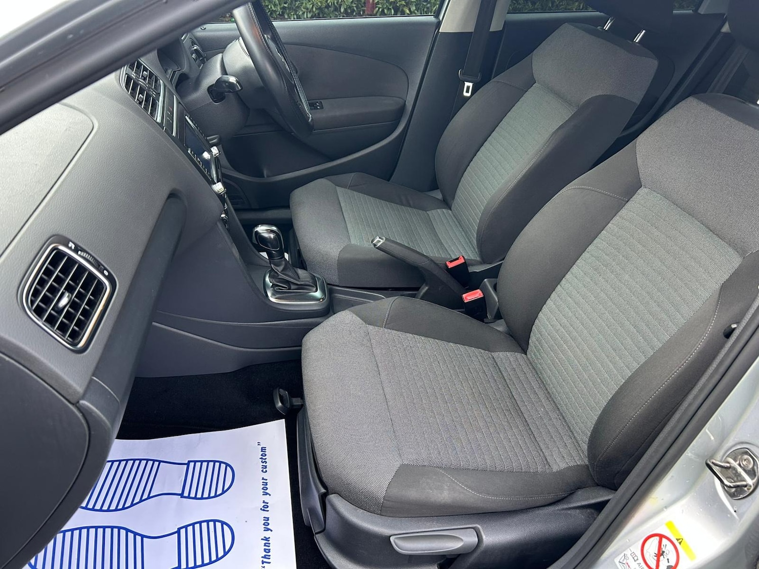 Used Volkswagen Polo 2010 for sale - 77198580: Photo 6