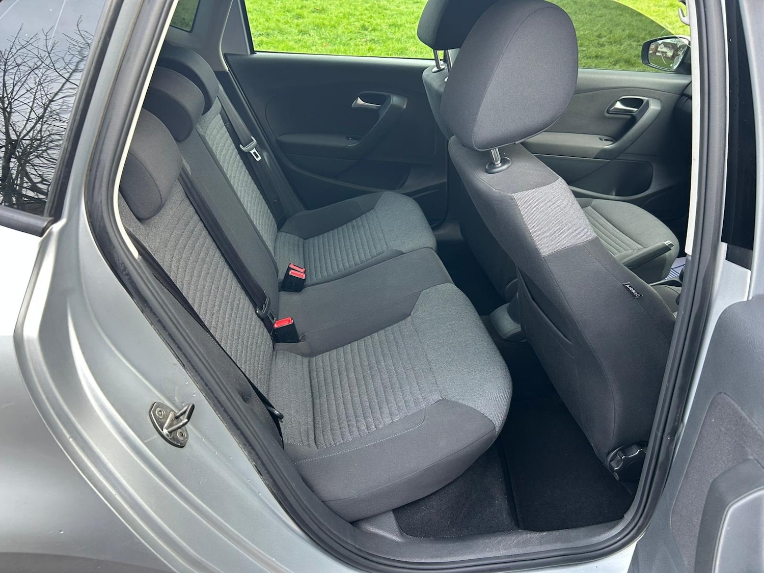 Used Volkswagen Polo 2010 for sale - 77198580: Photo 8