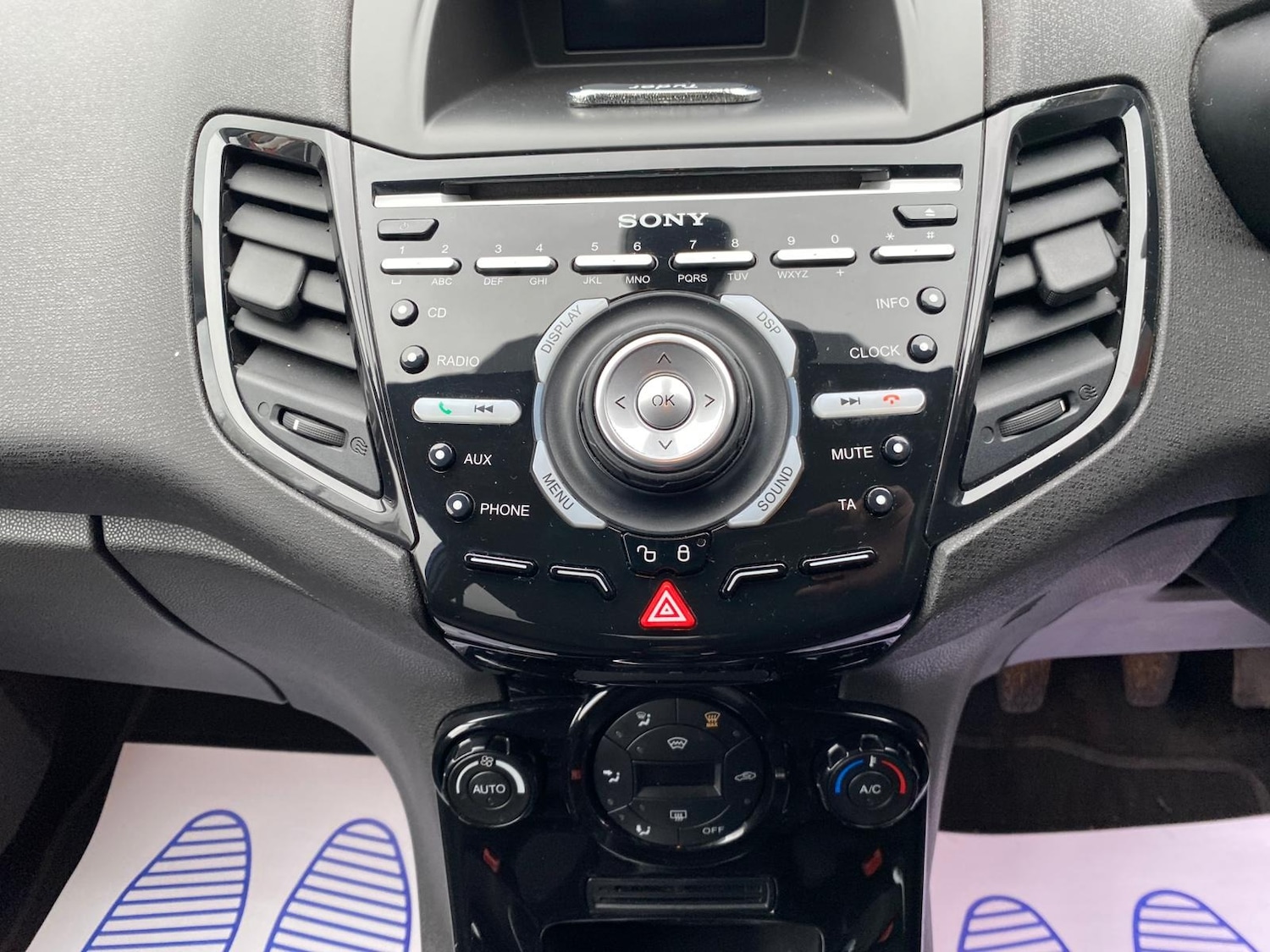 Used Ford Fiesta 2016 for sale - 77398890: Photo 11