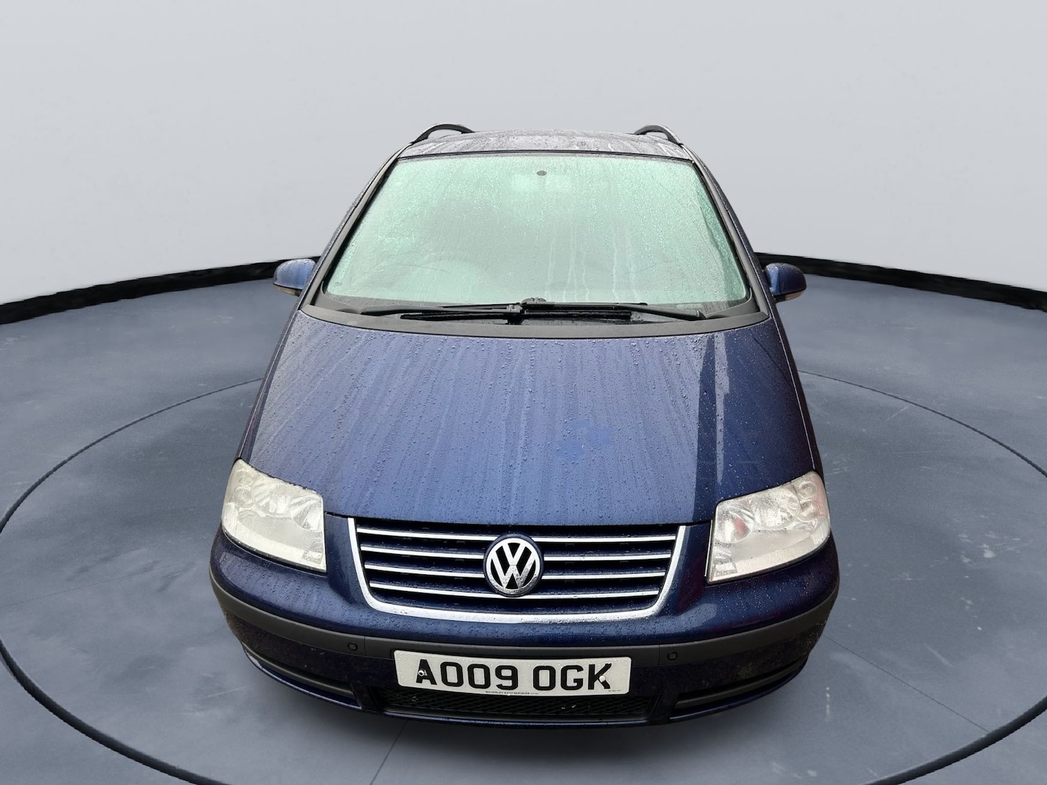 Used Volkswagen Sharan 2009 for sale - 76908292: Photo 2