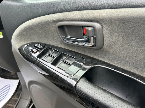 Used Toyota Estima 2017 for sale - 76268632: Photo 14