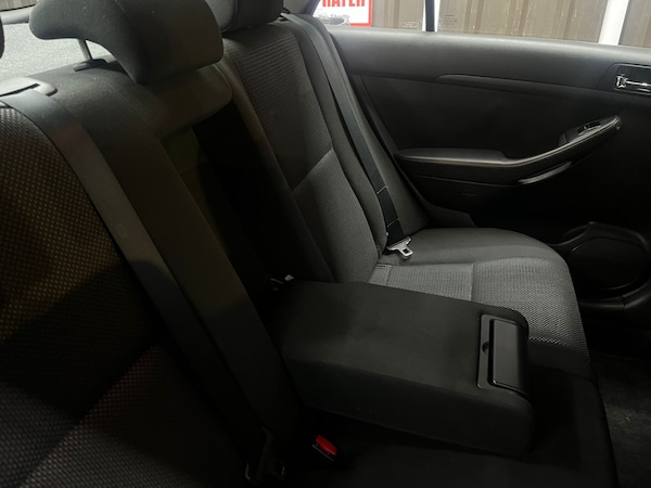 Used Toyota Avensis 2005 for sale - 76316426: Photo 9