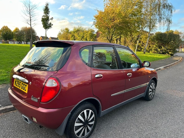 Used Daihatsu Sirion 2000 for sale - 76211072: Photo 18