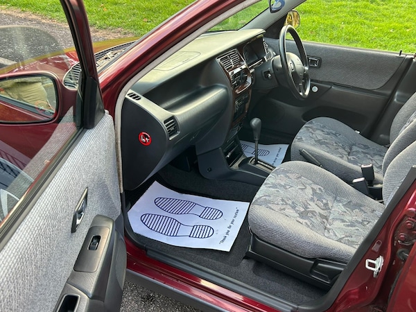 Used Daihatsu Sirion 2000 for sale - 76211072: Photo 6