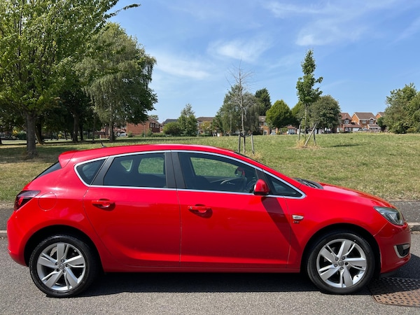 Used Vauxhall Astra 2015 for sale - 76275051: Photo 1