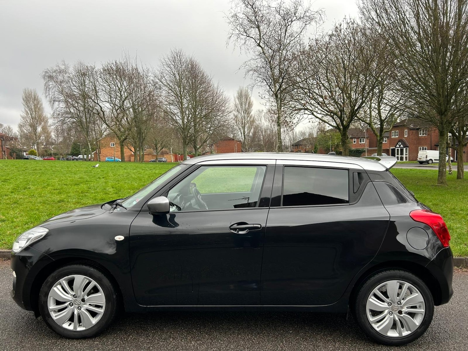 Used Suzuki Swift 2018 for sale - 77319288: Photo 19