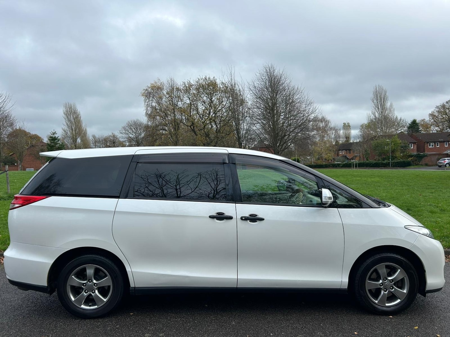 Used Toyota Estima 2020 for sale - 76741503: Photo 28
