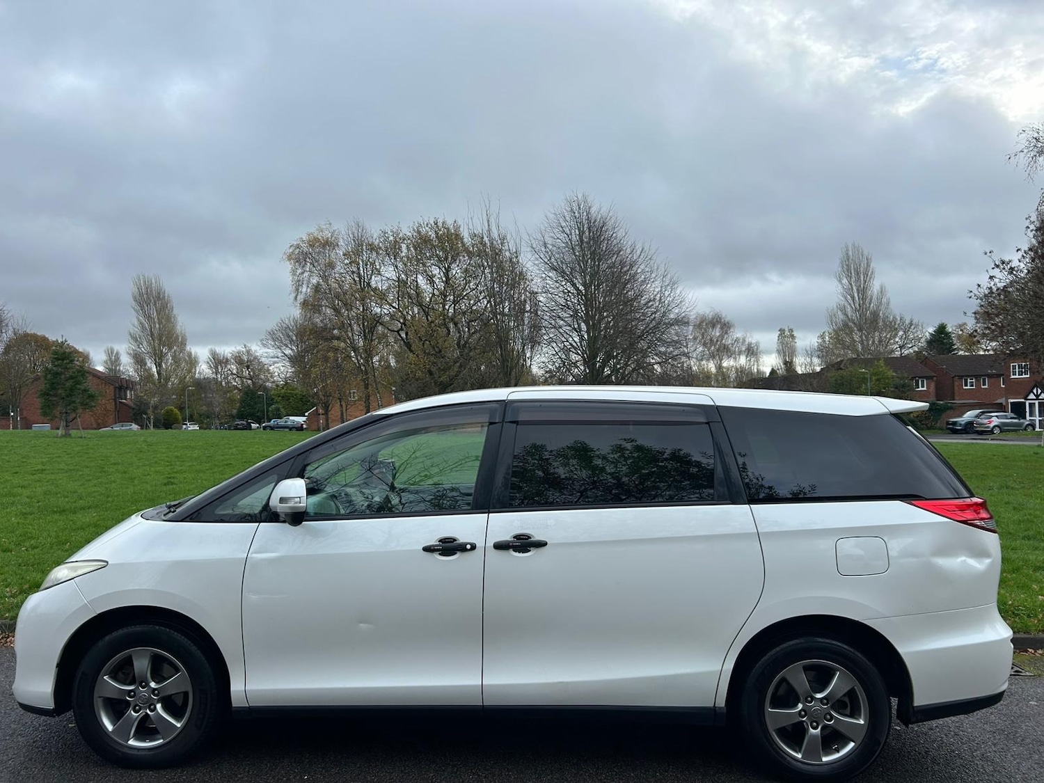 Used Toyota Estima 2020 for sale - 76741503: Photo 29