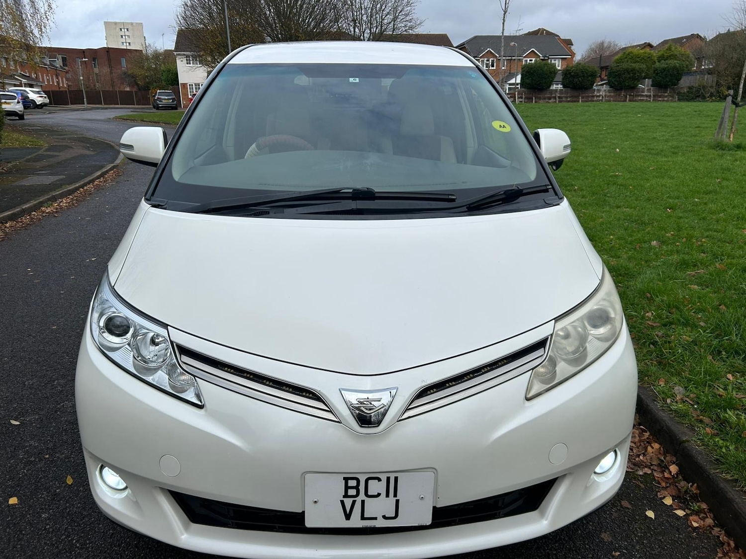 Used Toyota Estima 2020 for sale - 76741503: Photo 4