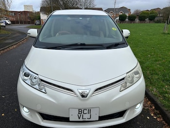 Used Toyota Estima 2011 for sale - 76741503: Photo